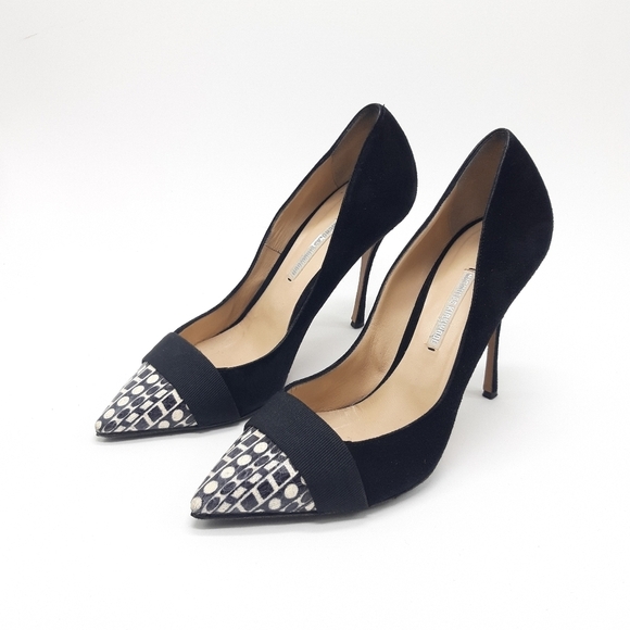 Nicholas Kirkwood | Elaphe Suede Point-Toe Pumps in Black - Picture 8 of 8